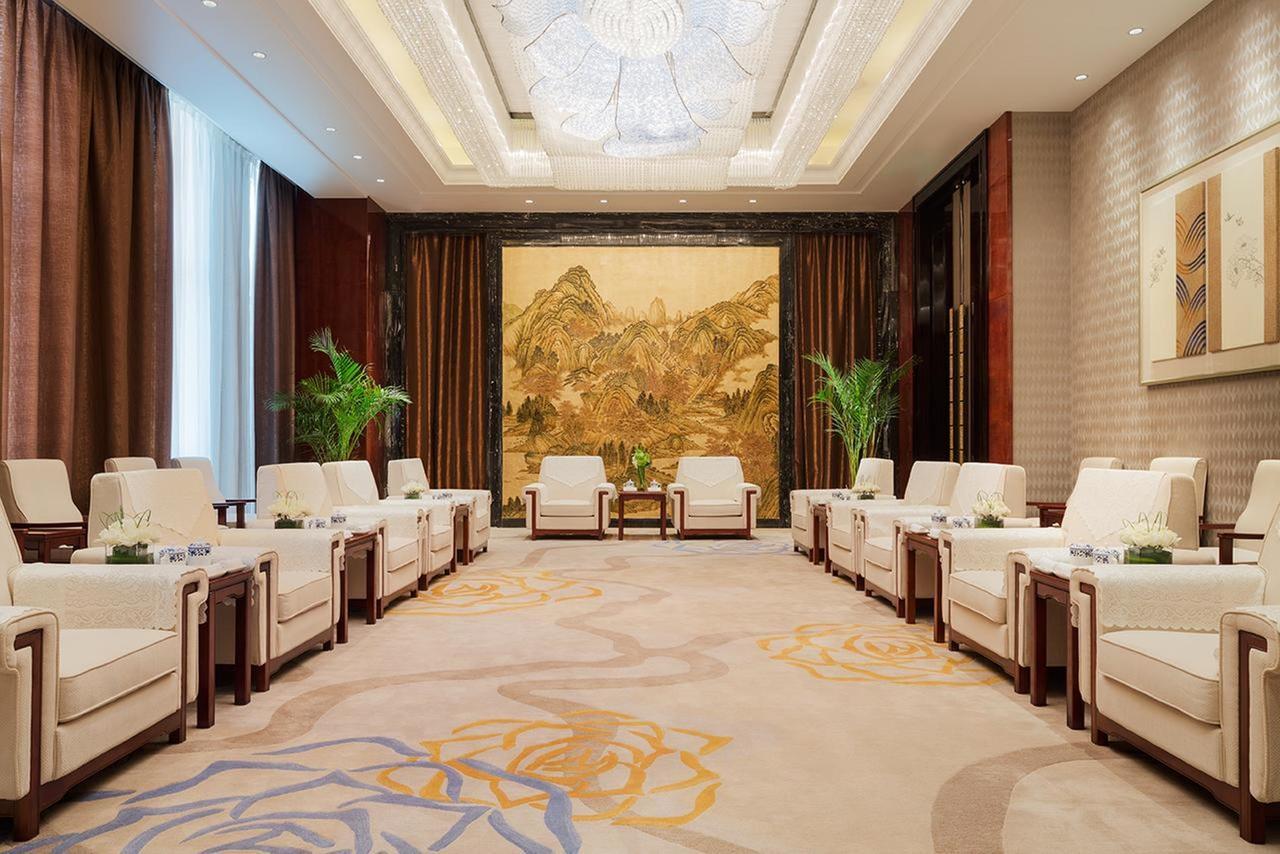 Отель Wanda Realm Jinhua Экстерьер фото