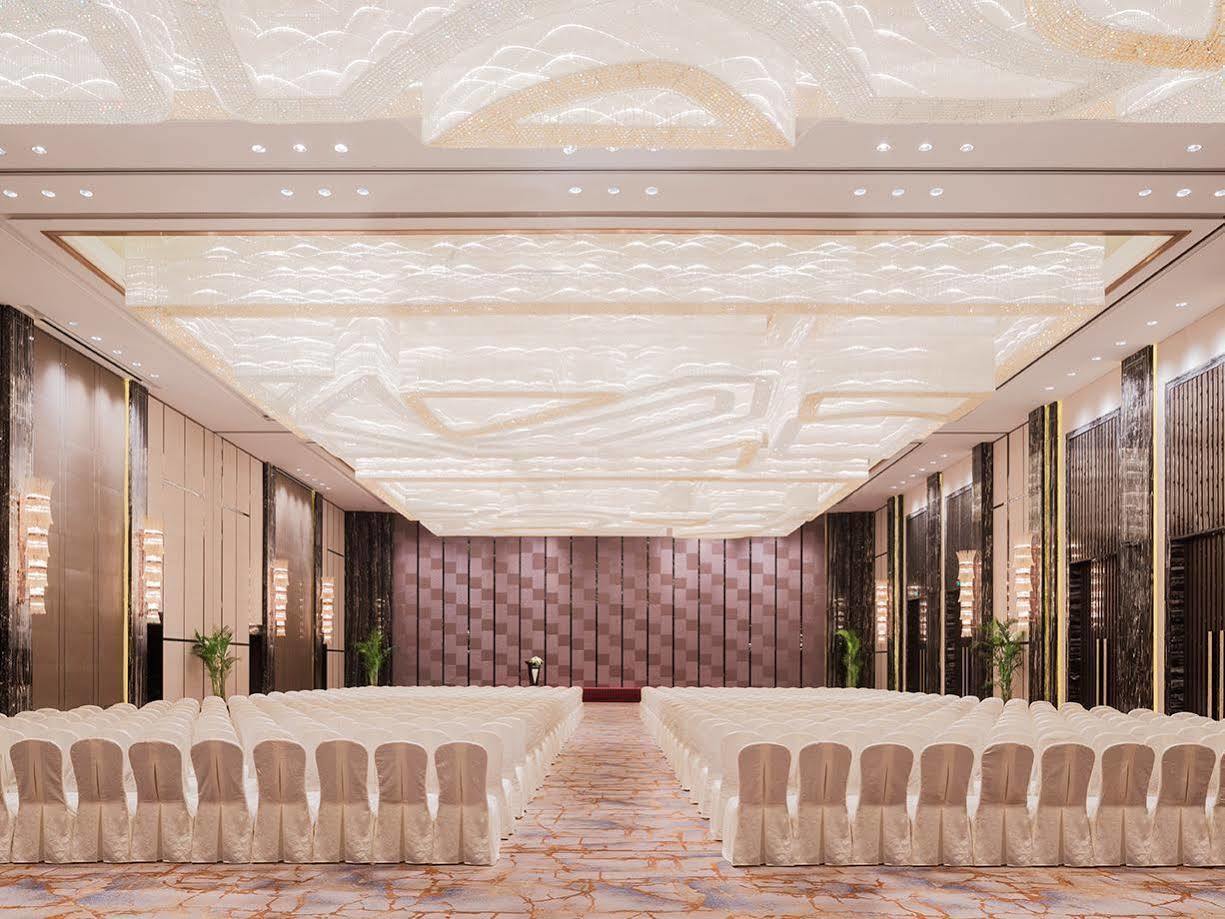 Отель Wanda Realm Jinhua Экстерьер фото