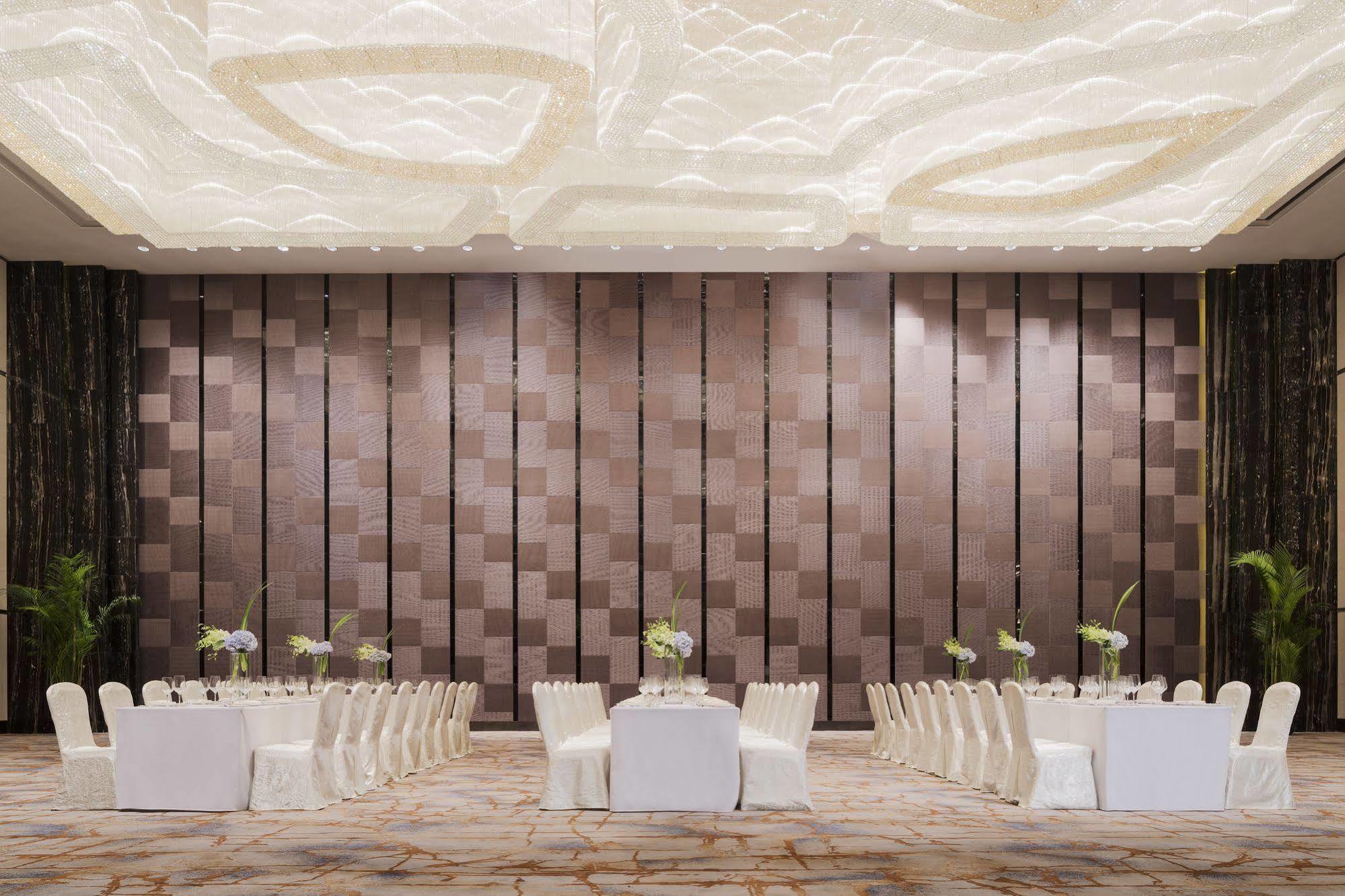 Отель Wanda Realm Jinhua Экстерьер фото